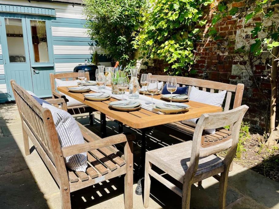 Villa Dolls House - Luxury Townhouse *Sleeps 10* Henley-on-Thames Exterior foto